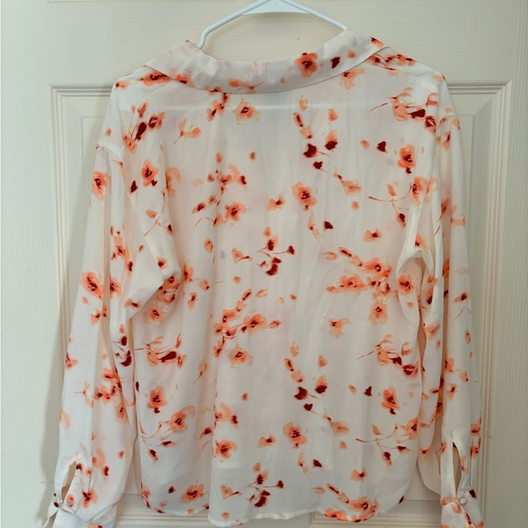 NEW Worthington Button down Blouse, size S - Picture 3 of 3